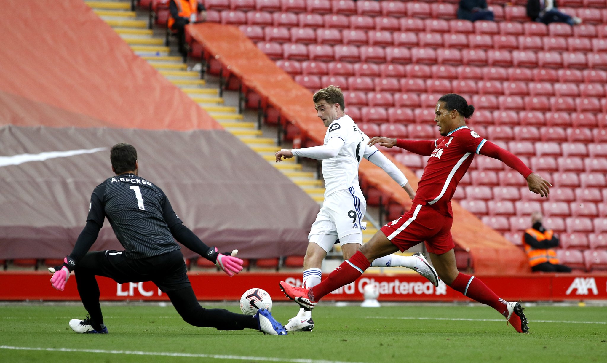 在充滿競爭 在充滿競爭